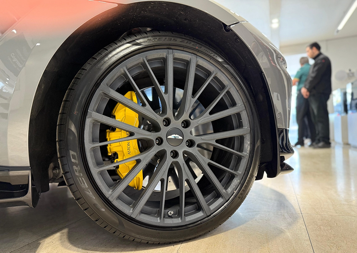 Aston Martin Vantage