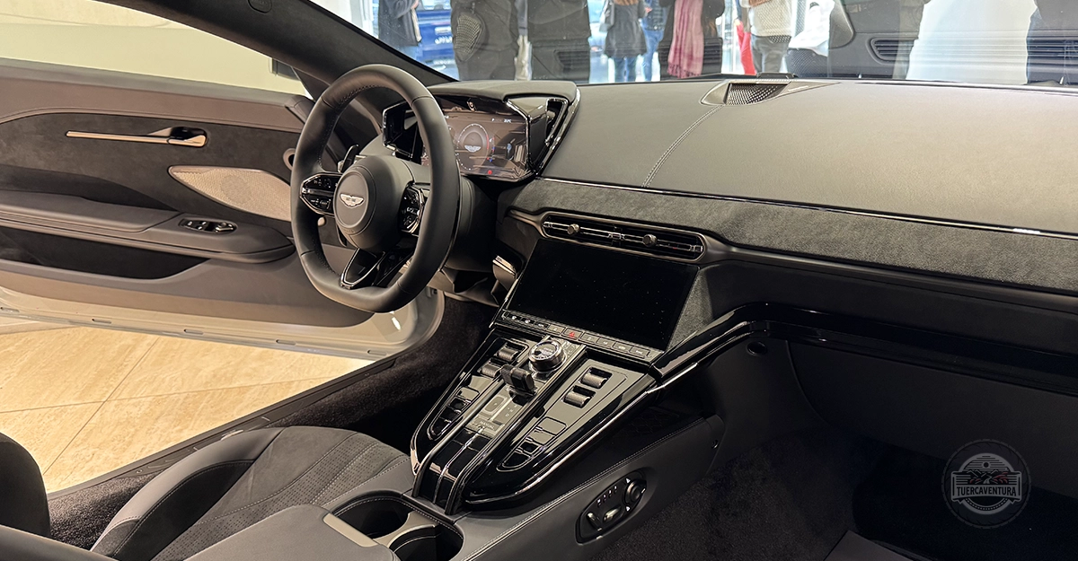 Aston Martin Vantage