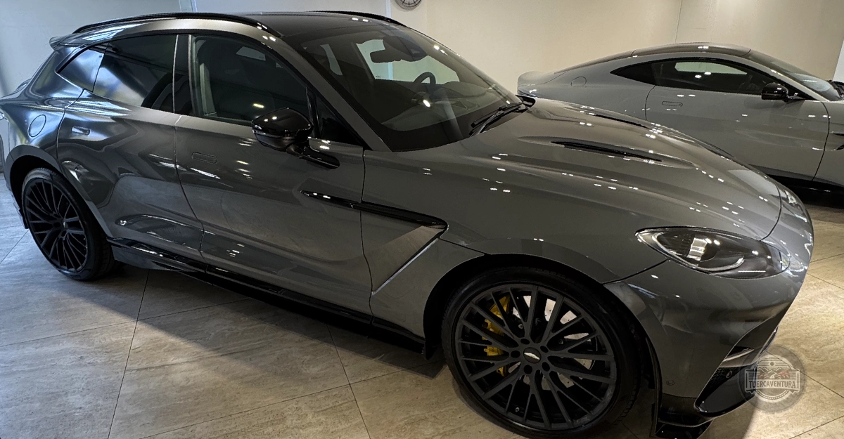 Aston Martin Vantage