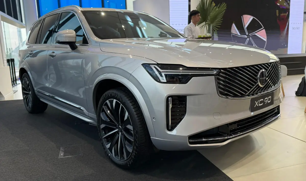 Volvo EX90